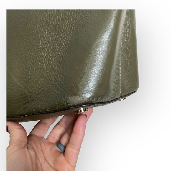 Michael Kors Bedford Medium Soft Leather Tote in Green - Picture 13 of 16